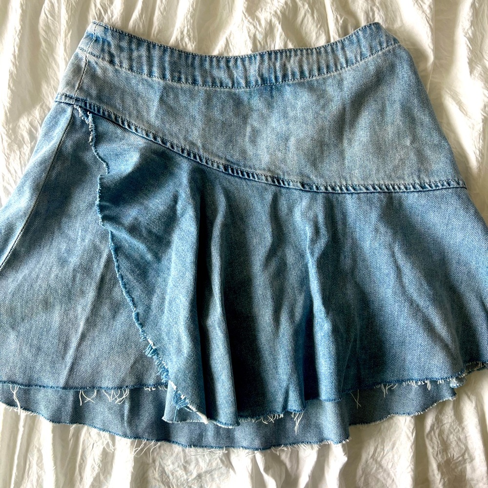 Free people skirt 💘 super cute & comfy, size 2